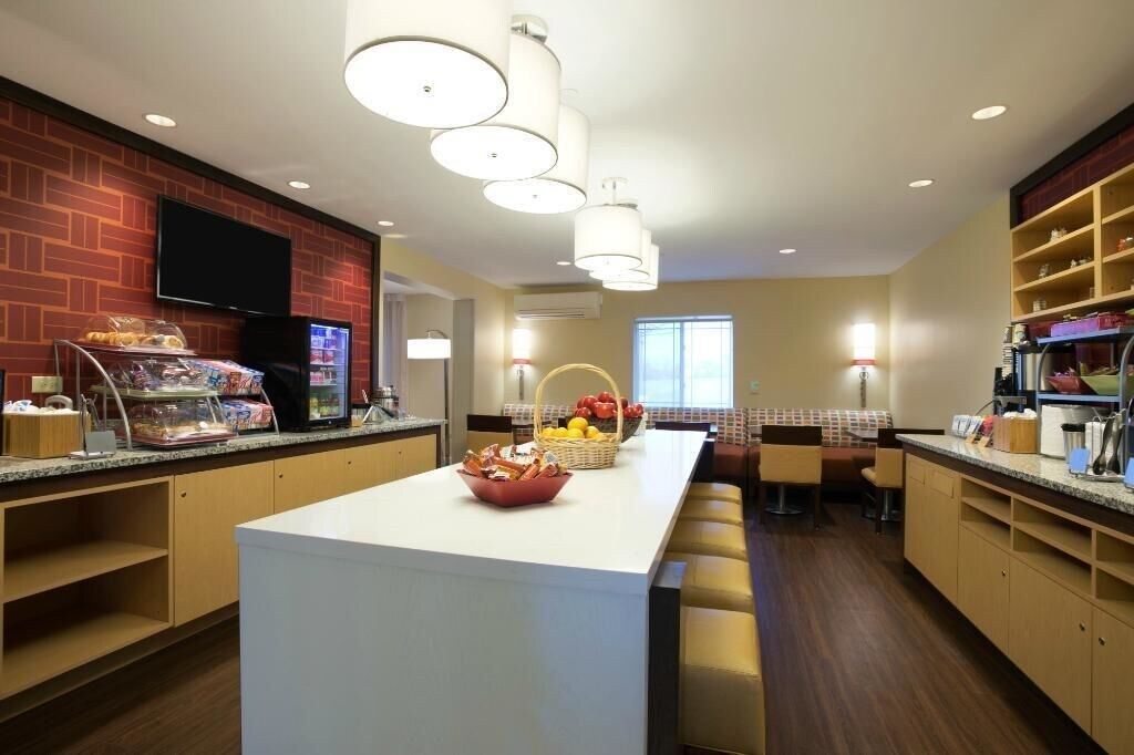 Mainstay Suites Northbrook ホイーリング エクステリア 写真